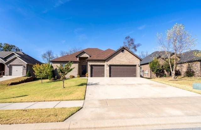 3502 Southwest Brittany Road