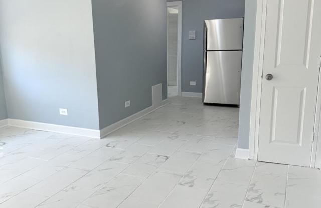 Photo of 2754 West North Shore