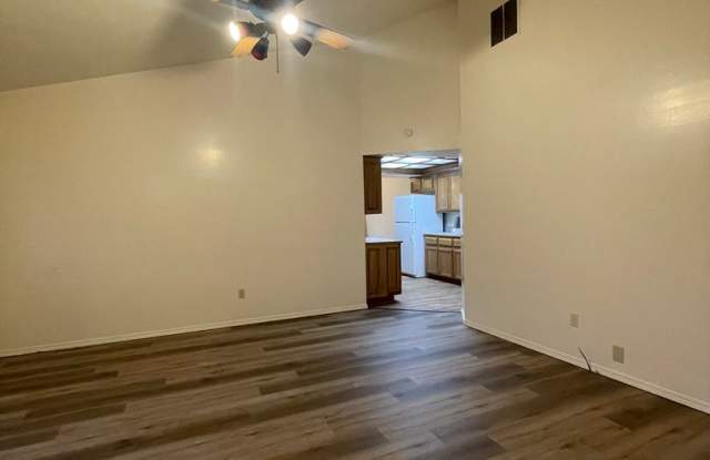 Southern Hills 3 Bedroom 2 Bath Duplex-New carpet and new flooring in the bathrooms