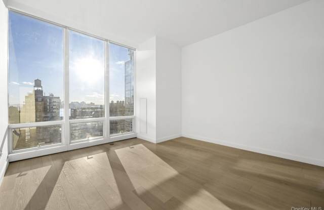 15 Hudson Yards unit: 26B