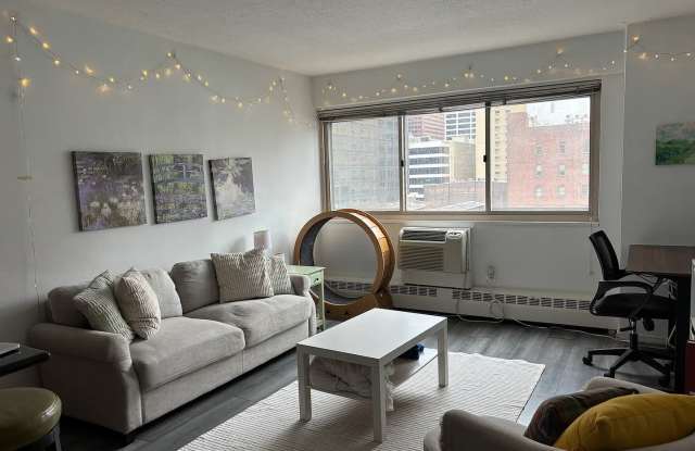 Photo of BRIGHT 1 BED 1 BATH in Rittenhouse ALL UTILITIES INCLUDED