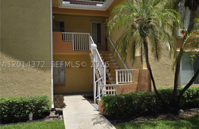 1001 Coral Club Dr