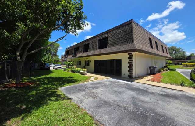 9460 Southwest 61st Way