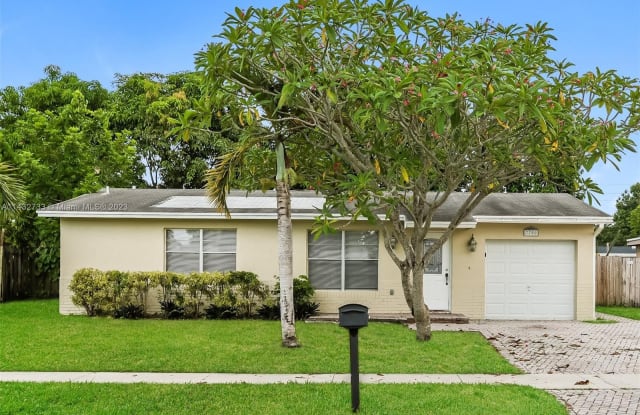 7700 SW 9th St - 7700 Southwest 9th Street, North Lauderdale, FL 33068