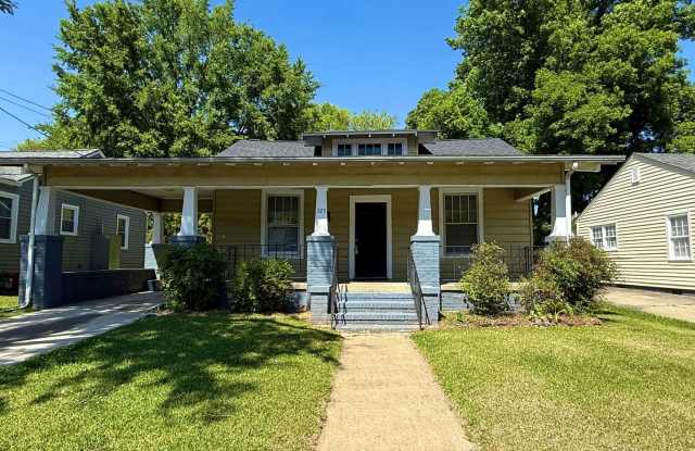 3 Bedroom 1 Bath Home With Large Front Porch