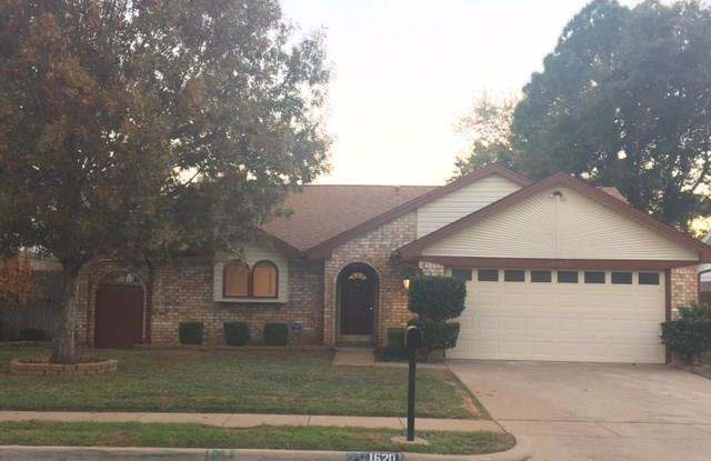 1620 Knoxville Drive - 1620 Knoxville Drive, Bedford, TX 76022