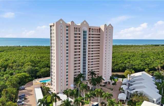 6101 Pelican Bay Blvd