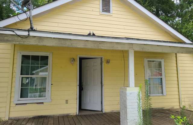 2 Bedroom 1 Bath Home- Midtown Columbus