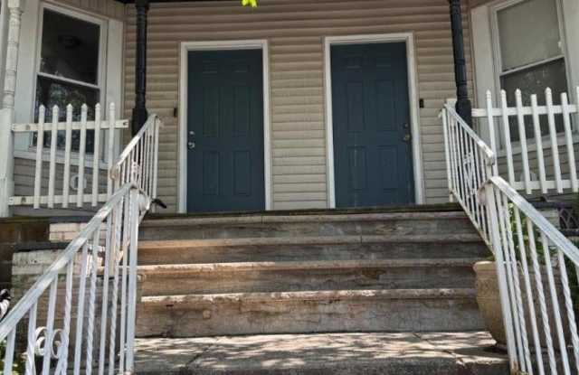 1084 Sanford Ave