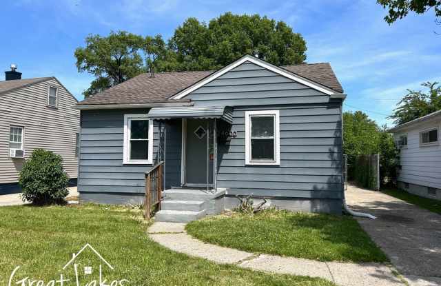 MOVE IN SPECIAL: $150 OFF OF YOUR MOVE-IN FEES - Cozy 2 Bedroom 1 Bathroom Bungalow now available for rent!
