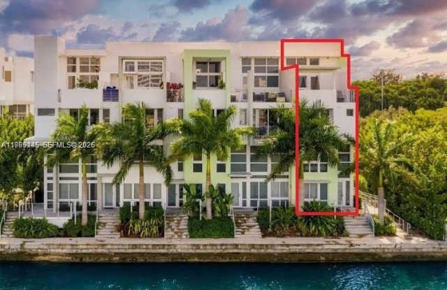 101 N Shore Dr
