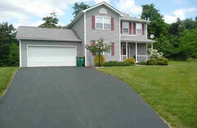 8 ROCKCREST PLACE - 8 Rockbest Place, Dutchess County, NY 12603