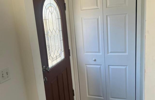 13 Eastern Parkway Parkway