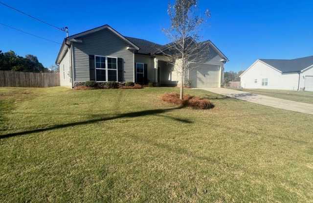 4 Bedroom New Construction Home in Thomson, Georgia just off the Bypass
