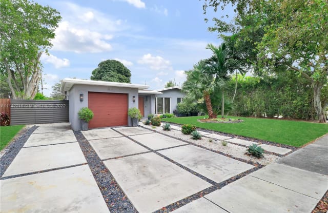 1805 N 42nd Ave - 1805 North 42nd Avenue, Hollywood, FL 33021