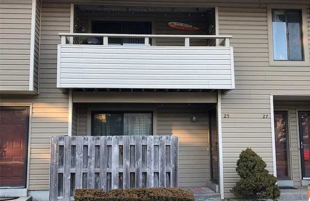 Available Now! 2 bedroom 2 bathroom condo in the heart of O'Fallon MO
