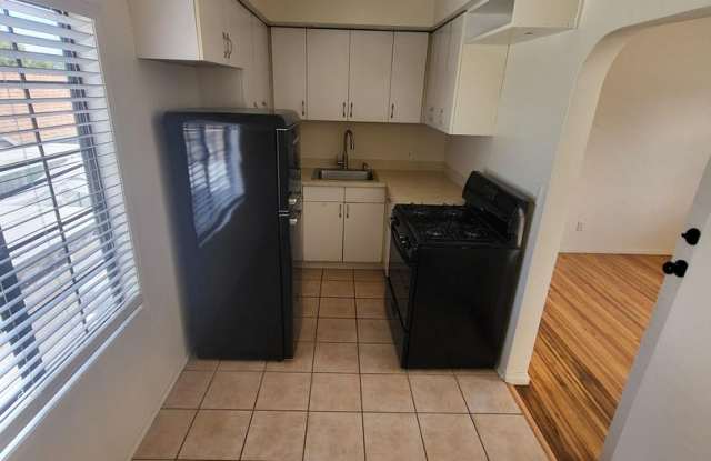 Quaint and Cozy 1x1 apartment in the historic Old Town