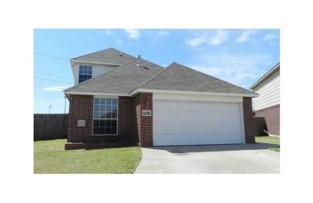 **December Move-In Special** - 1436 Southwest 25th Circle, Moore, OK 73170