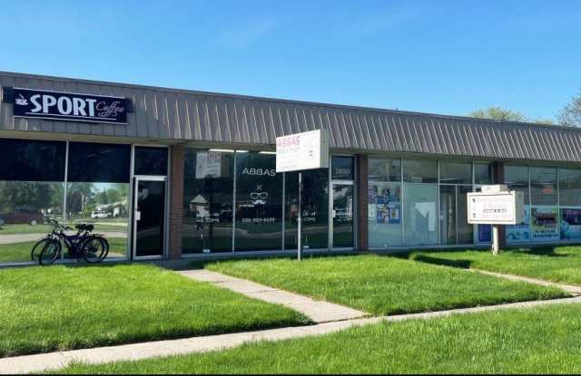 2830-2840 E 14 Mile - 2830 East 14 Mile Road, Warren, MI 48092