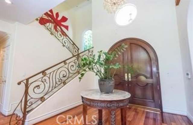 4755 Vanalden Avenue