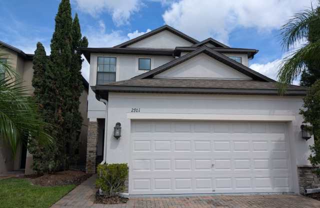 2701 Hampton Green Ln- Brandon Point