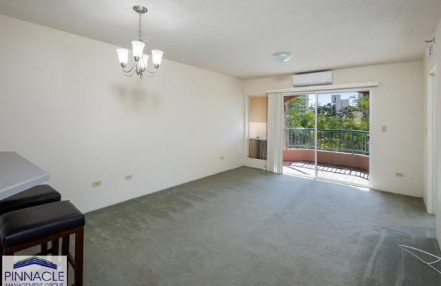 1080 Ala Napunani St #313