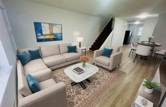 Photo of 946 N Farson St