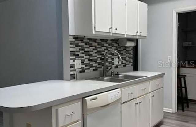 3904 SW 30TH TERRACE