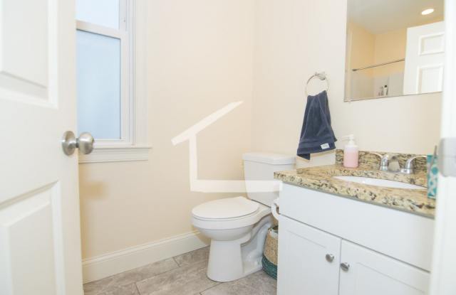 Photo of Nice 4 bed near BU