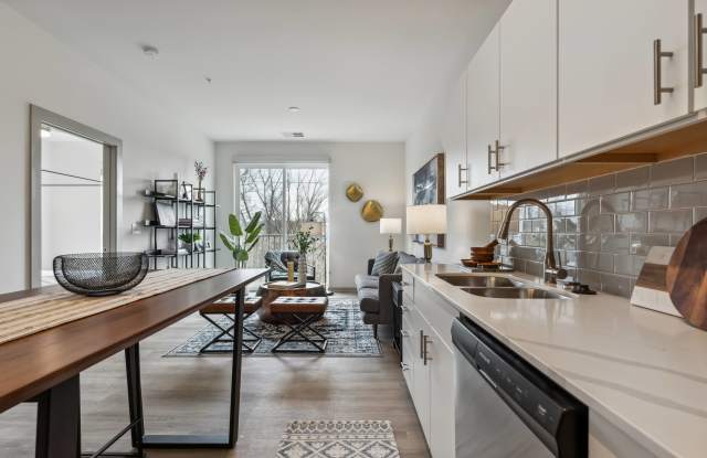 The Waterford At Rocketts Landing