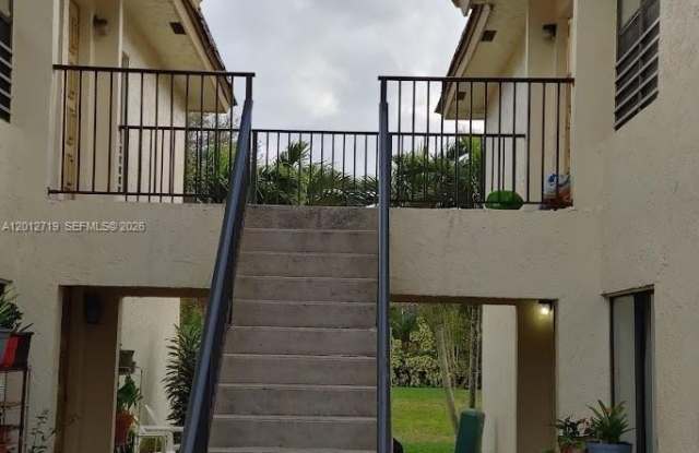 11128 Royal Palm Blvd