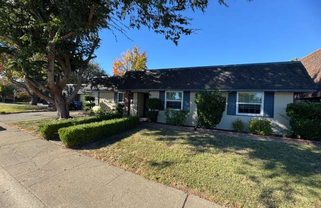 Photo of Upgraded Three Bedroom Duplex!