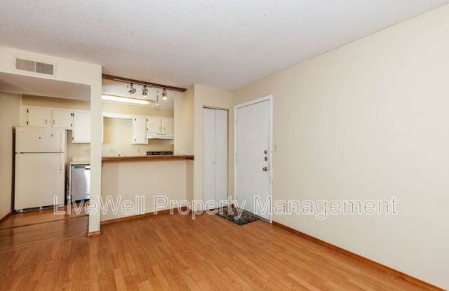 Photo of 401 Skyview Dr