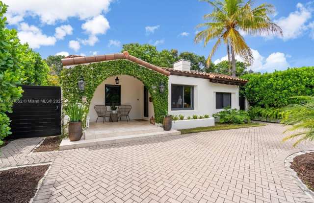 Photo of 1642 SW 16th St