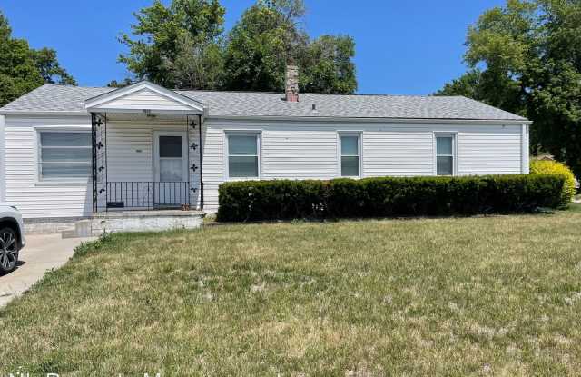 7502 Cass Street - 7502 Cass Street, Omaha, NE 68114