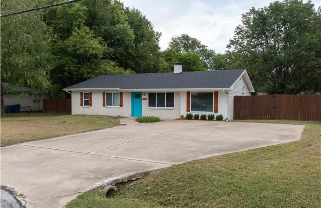 208 K  ST - 208 Northwest K Street, Bentonville, AR 72712