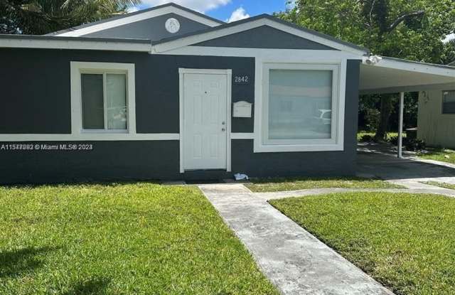 2842 Washington St - 2842 Washington Street, Hollywood, FL 33020