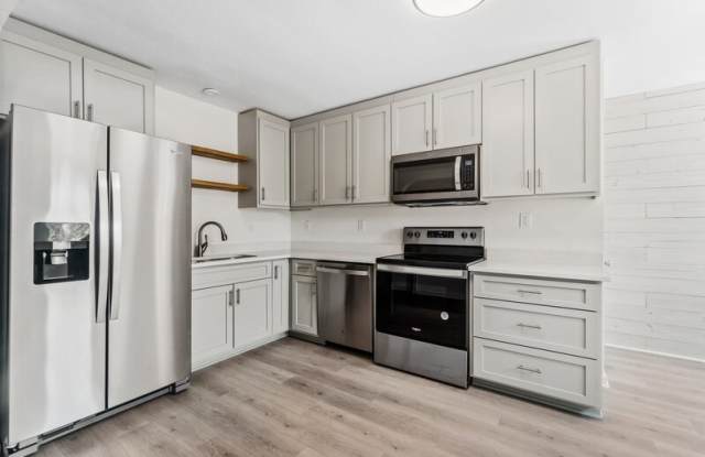 316 24th Street Unit 3