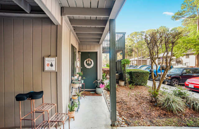 Beautiful First Floor Condo in Palmetto Commons