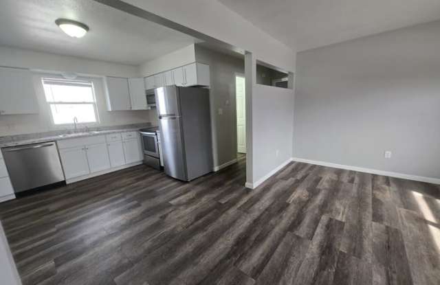 824 South 10th Street