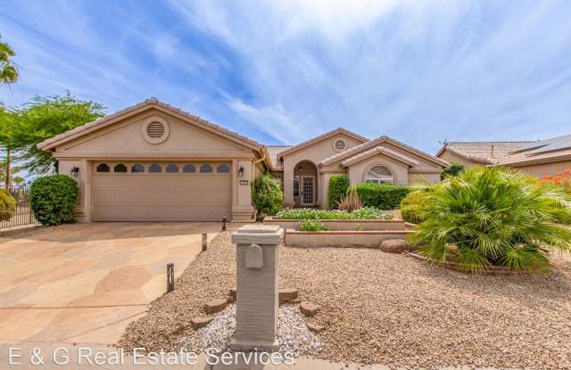 3202 N Hogan Dr