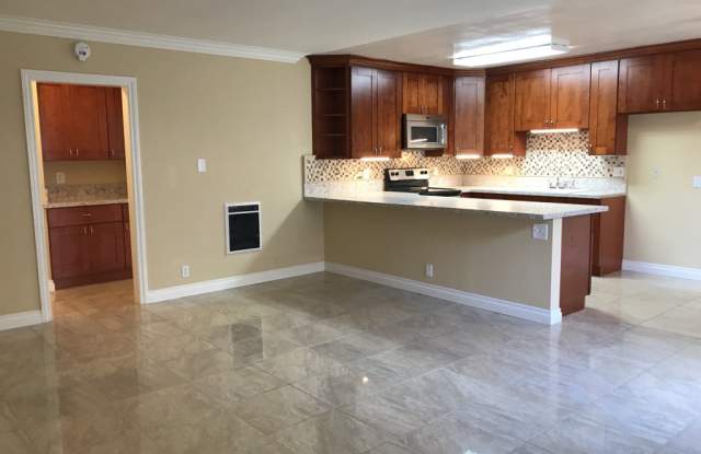 325 Olive Avenue - Unit 16
