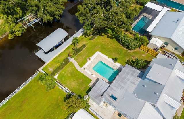 Photo of 4603 3RD AVENUE E