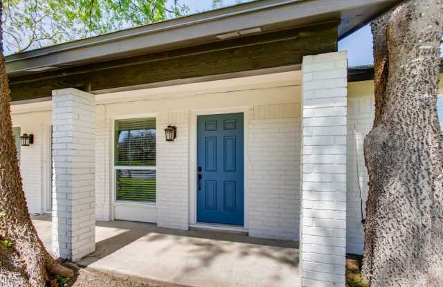 312 W William Cannon Dr