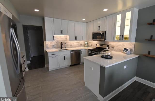 1666 PARKCREST Circle unit: 100