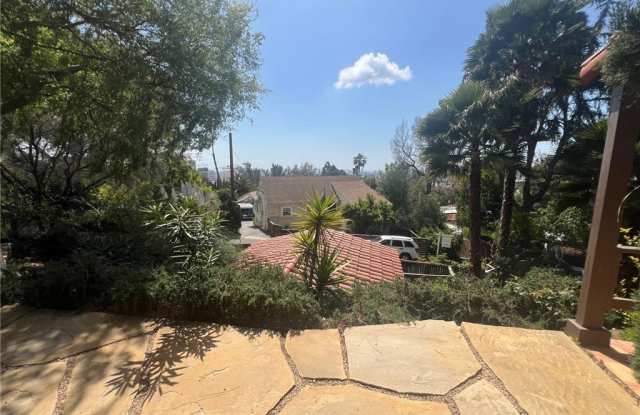 6331 Longview Avenue