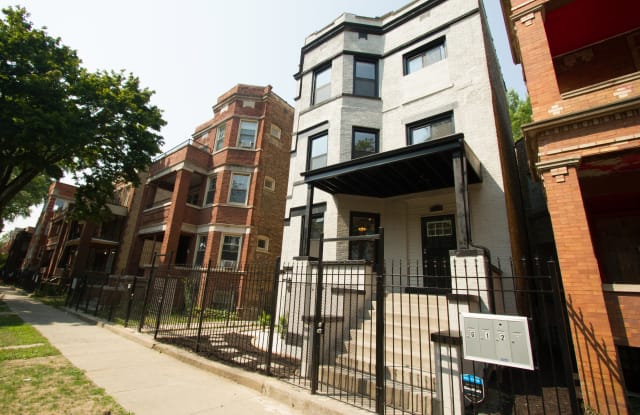 6118 S Eberhart Ave - 6118 South Eberhart Avenue, Chicago, IL 60637