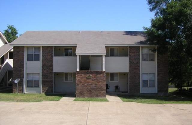 Photo of 2/1 fourplex apt. HUD Approved.