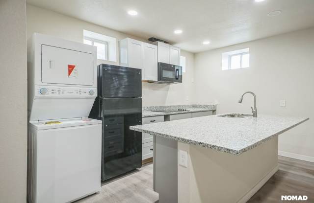 Charming 2BR House in Denver