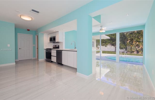 4323 Van Buren St - 4323 Van Buren Street, Hollywood, FL 33021